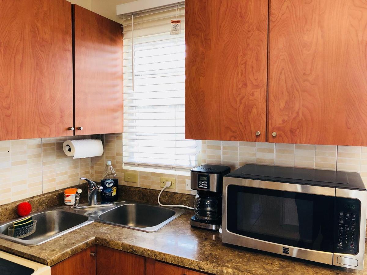 Luxury Retreat With Private Jacuzzi And Mountain Views Free Parking Appartement Ponce Buitenkant foto